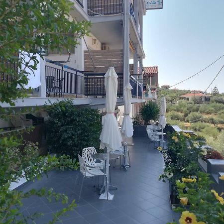 Villa Teo Kalamata Exterior photo